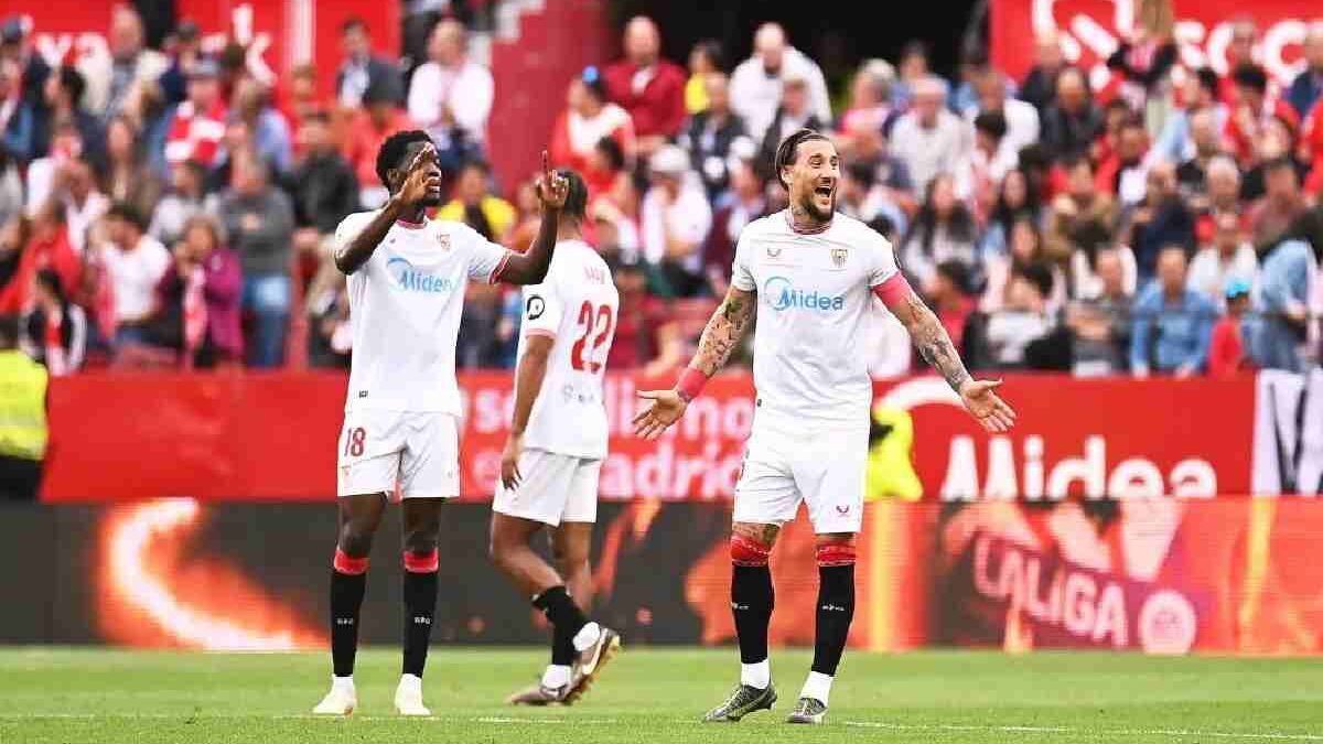 Alineaciones De Sevilla Fútbol Club Contra U. D. Las Palmas