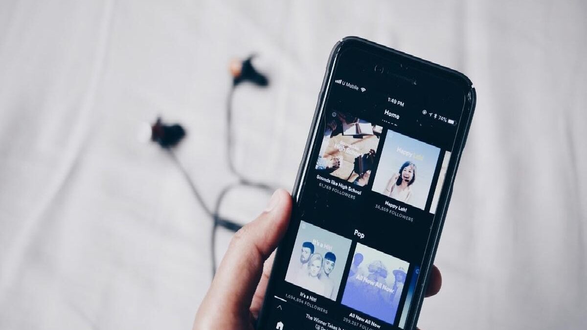 How to Stop Videos from Automatically Playing?