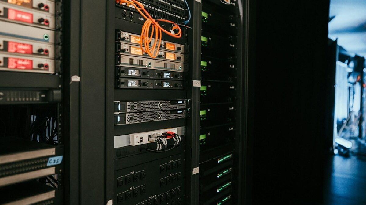 How to Test Hardware Components in a Used Server
