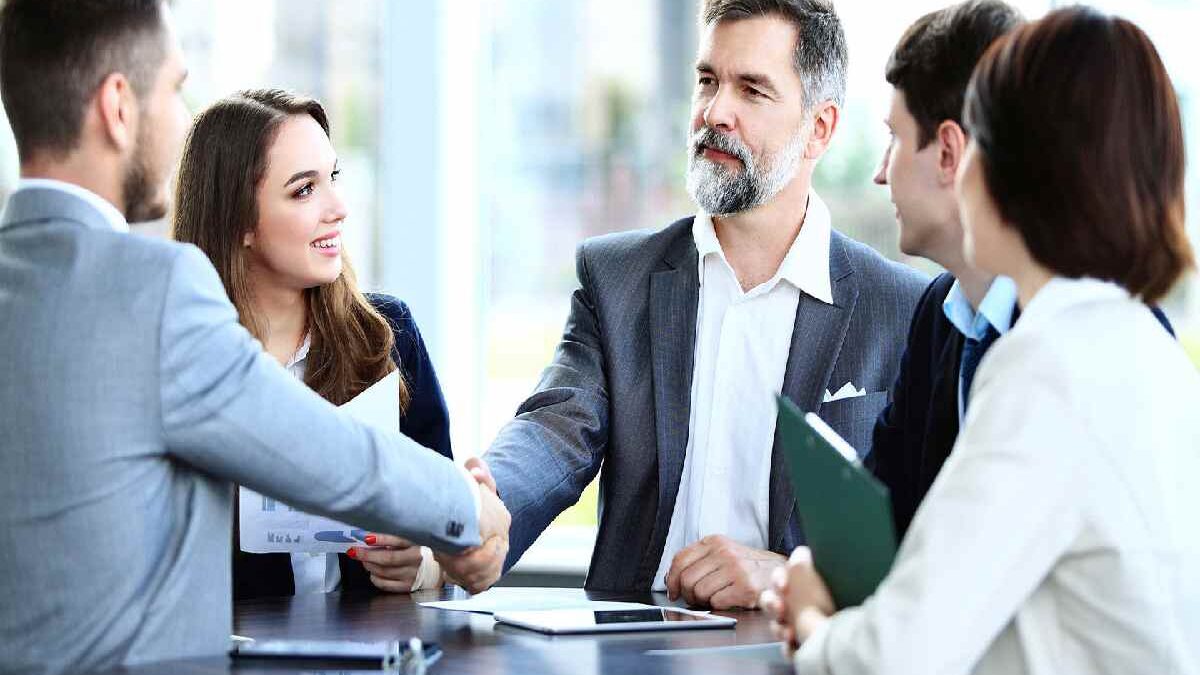 Consultant Wiufamcta Jivbcqu: Business Improvement