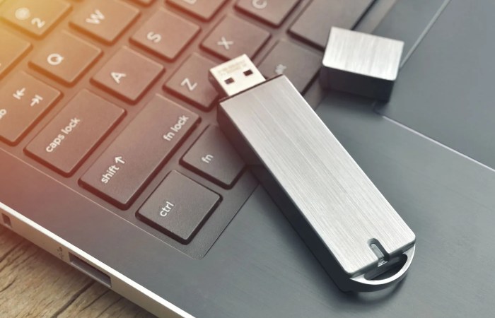 USB Flash Drive Write for Us – Guest Post on SuperComputerWorld.com